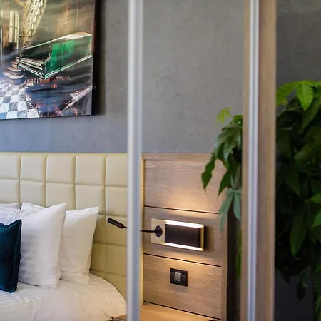 Hotel Casa Hrisicos 4*