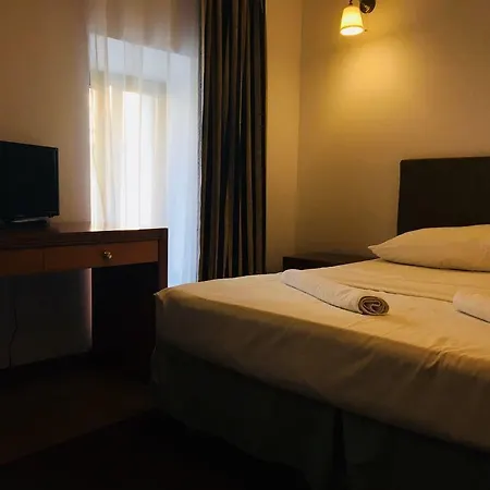 Casa Hrisicos מלון 4*