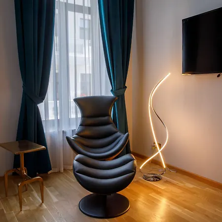 מלון Casa Hrisicos 4*