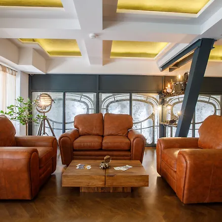 Casa Hrisicos Hotel 4*